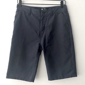 HURLEY made with NIKE DRI-FIT Youth Shorts in Navy size 18.